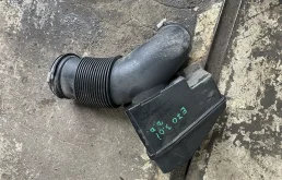 Резонатор воздушного фильтра бмв е70 13717548889