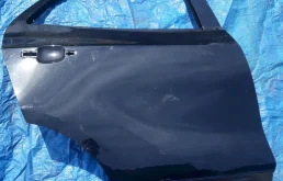 Дверь задняя правая для Opel Mokka 2014 года на фотографиях