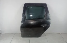 Дверь задняя левая Renault Duster 2014 821014570R