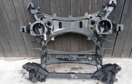 Балка передняя BMW X3 F25 2010 - 2014 бензин 2.8 Автомат