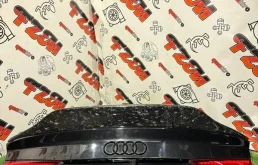 Крышка багажника Audi A3 8V5827025D 8V, задняя