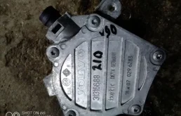 Вакуумный насос Volvo 31316688
