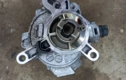 Вакуумный насос Volvo XC40 2020 31316688 D4204T16