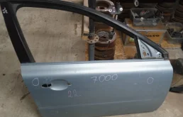Дверь Volvo 32228891, передняя правая