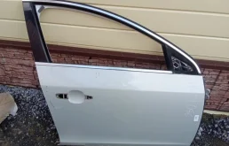 Дверь Volvo 32291065, передняя правая