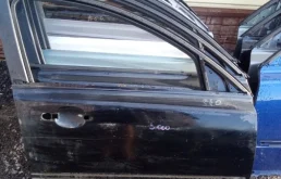 Дверь Volvo 31335444, передняя правая