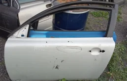 Дверь Volvo 31335483, левая