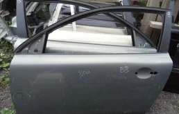 Дверь Volvo 31335483, левая