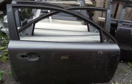Дверь Volvo 31335484, правая