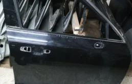 Дверь Volvo 32133217, передняя правая