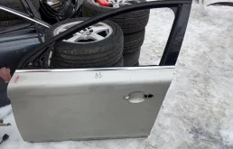 Дверь Volvo XC60 2015 32228962 B4204T11, передняя левая
