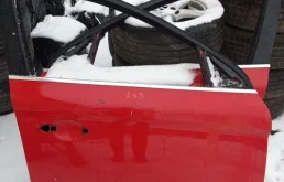 Дверь Volvo XC60 2011 32228961 D5244T10, передняя правая