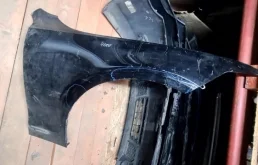 Крыло Volvo 31651676, переднее правое
