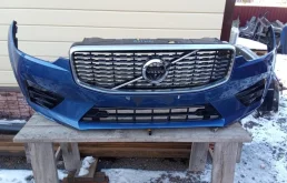 Бампер передний Volvo XC60 2019 39847215 B4204T26, передний