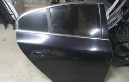 Дверь Volvo S60 32228975, задняя правая