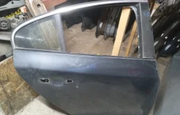 Дверь Volvo S60 32228975, задняя правая