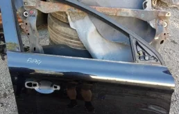 Дверь Volvo XC60 2011 32228961 D5244T10, передняя правая