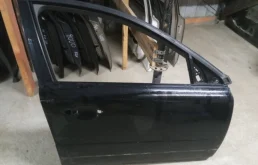 Дверь Volvo V70 32228891, передняя правая