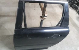 Дверь Volvo V70 32228896, задняя левая