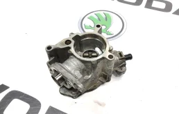Насос вакуумный Skoda Octavia Scout 2010 06J145100B A5 (1Z) 1.8 CDAB
