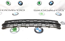 Решетка бампера Skoda Rapid 2013 5JA8536779B9 1.2 CBZA, передняя