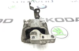 Опора двигателя Skoda Yeti 2013 1K0199262CN 5L 2.0 CFHC, правая