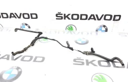 Трубка системы охлаждения Skoda Octavia 2016 5Q0121064BB A7 (5E) 1.6 CXXB