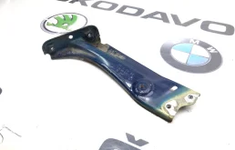 Кронштейн крыла Skoda Octavia 2014 5E0821141 A7 (5E), передний левый