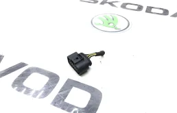 Разъем фары галоген Skoda Octavia 2014 1J0973735 A7 (5E)