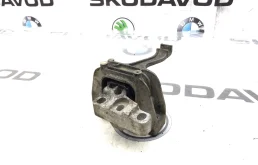 Опора двигателя Skoda Octavia 2017 5Q0199262BH A7 (5E) 1.6 DDYA