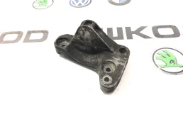 Кронштейн двигателя Volkswagen Transporter 2006 7H0199207B T5 2.5 BNZ