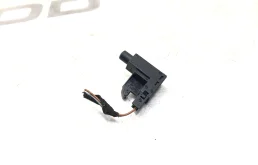 Выключатель концевой стояночного тормоза Skoda Yeti 2009 1J0947561 5L 2.0 CBDB