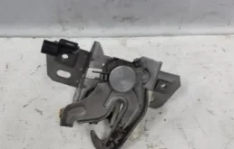 Замок капота Volvo C30 30716529