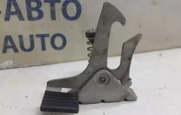 Крюк капота Volvo S60 2001-2007 31218764