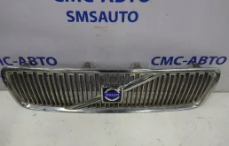 Решетка радиатора Volvo V70 2001-2004 8659875