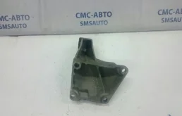 Кронштейн ДВС Audi A6 8D0199307K C5