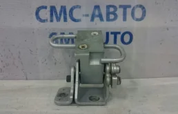 Петля двери нижняя Audi A6 2005 8E0833411 C6 3.2 AUK, задняя левая