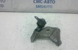 Кронштейн опоры АКПП Audi A8 -2009 4E0399114AF D3 BFM BFL, правый
