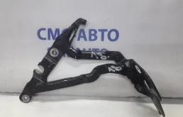 Петля багажника Audi A6 2000-2005 4B5827302F C5 2.5TDI AKE, правая