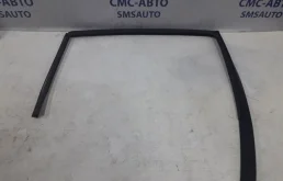 Направляющая стекла двери Volvo S60 2005-2007 30779292 С60 2.5T, задняя левая
