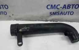 Патрубок интеркулера Volkswagen Tiguan 1K0129654AR 2.0T