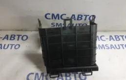 Площадка АКБ Volkswagen Tiguan 3C0915336A 2.0T