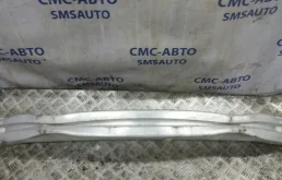 Усилитель бампера Audi A8 4E0807111AA S8 5.2, передний