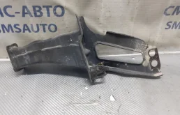 Кронштейн подрамника Volvo XC60 31329436 ХС60 3.0T, передний правый