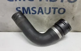Патрубок охлаждения Volkswagen Touareg 7P0121051 NF 3.6
