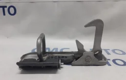 Крюк капота Volkswagen Tiguan 2008-2012 1K0823480 2.0T