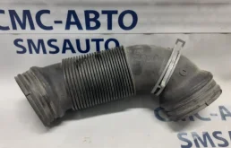 Патрубок воздушный Volkswagen Tiguan 2008-2012 5N0129684B 2.0T