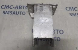 Кронштейн усилителя бампера Audi A4 8K0807134C 8K 2.0D, передний правый