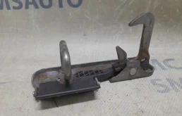 Крюк капота Volkswagen Tiguan 2008-2011 1K0823480 2.0T, передний