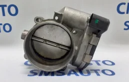 Дроссельная заслонка Audi A8 2011 077133062A D4 4.2 CDR